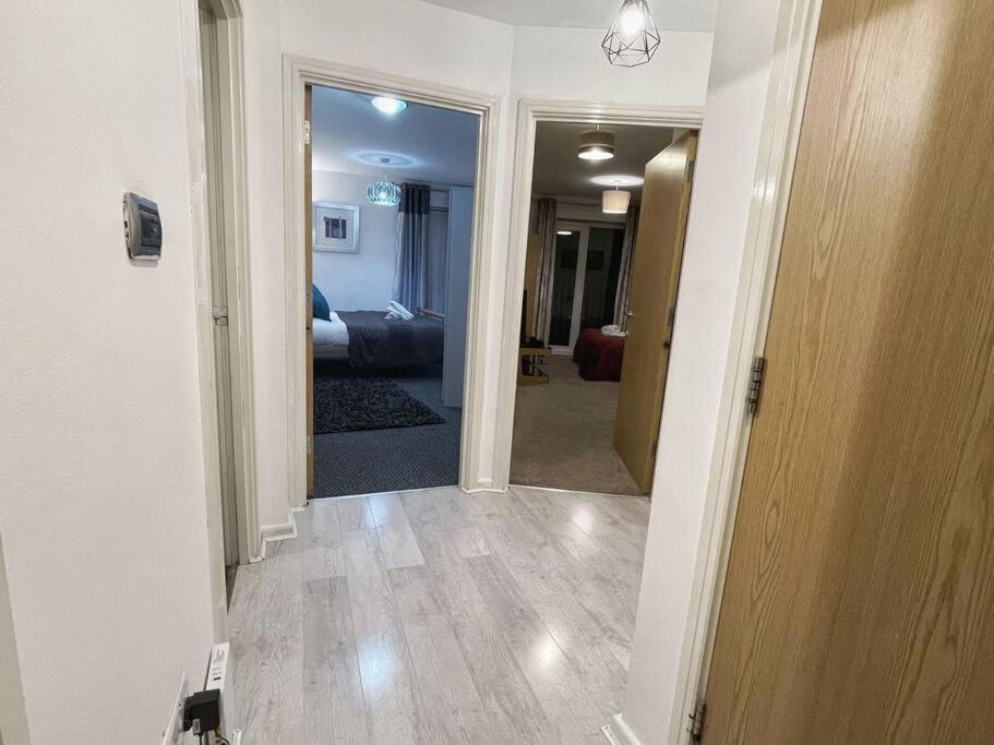 Cityfront Modern Apt Near City Centre/Etihad, Free Parking مانشستر المظهر الخارجي الصورة