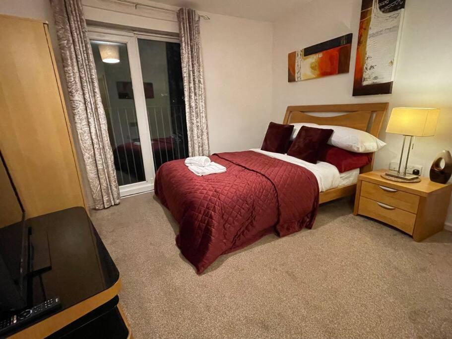 Cityfront Modern Apt Near City Centre/Etihad, Free Parking مانشستر المظهر الخارجي الصورة